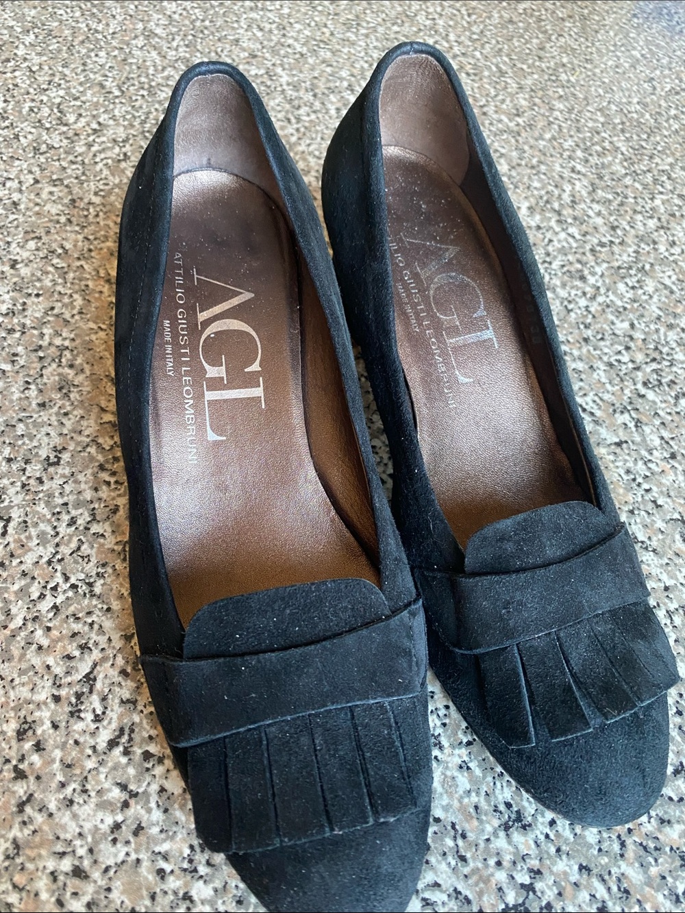 Attilio Giusti Leombruni black pumps